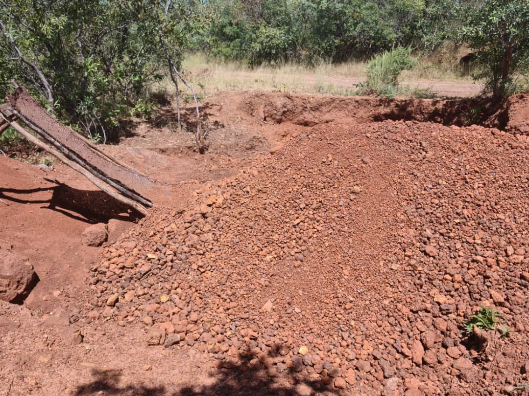 Lupane men turn to gravel mining as economic pressures mount